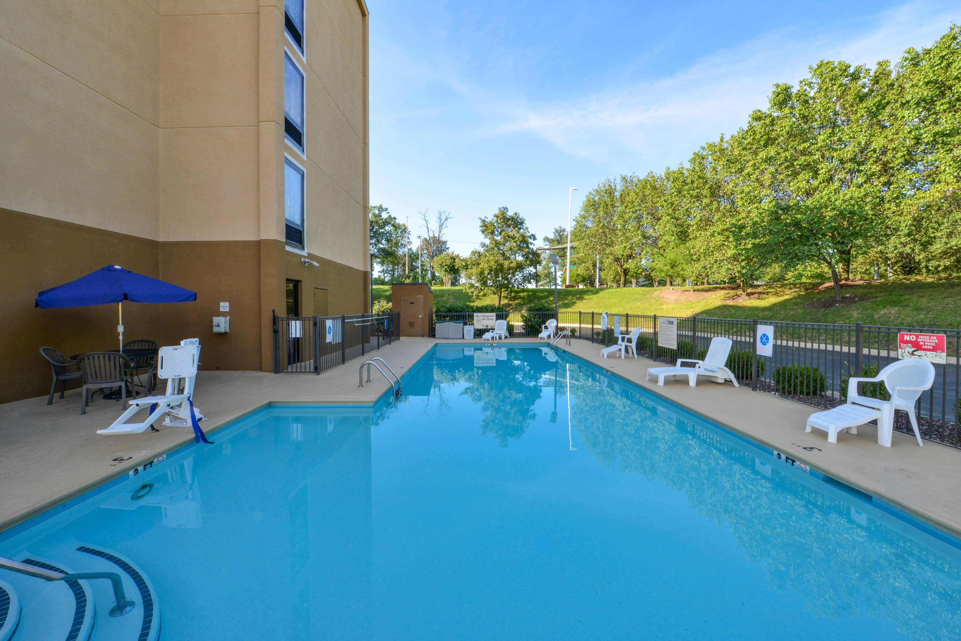 Hampton Inn Nashville-I-24 Hickory Hollow Bagian luar foto